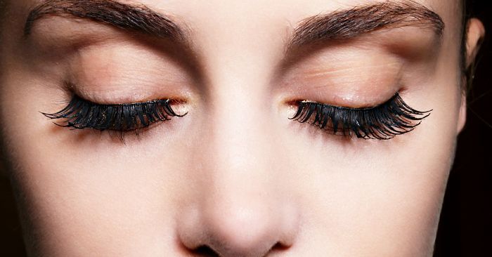 Are Long Eyelash Extensions Really Necessary?