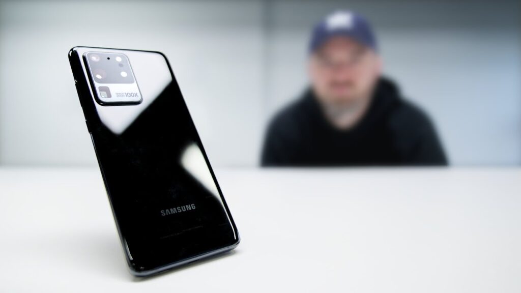 Samsung s20 ultra smartphone